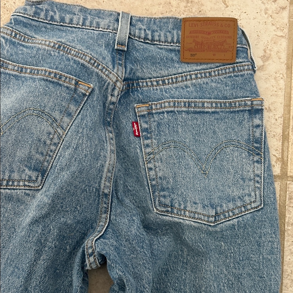 Levi's Woman’s Light Blue Relaxed 501 Jeans
